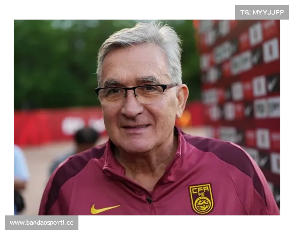 伊万不会下课将继续考察球员 足协应与其深入沟通调整策略 伊万不会下课将继续考察球员 足协应与其深入沟通调整策略