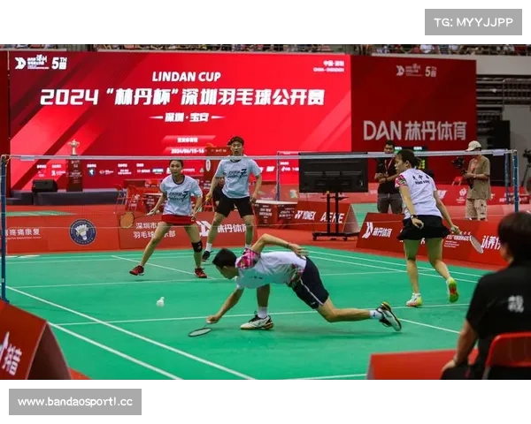 中国羽毛球超级联赛火热开启 顶级球员激烈角逐冠军荣耀 中国羽毛球超级联赛火热开启 顶级球员激烈角逐冠军荣耀