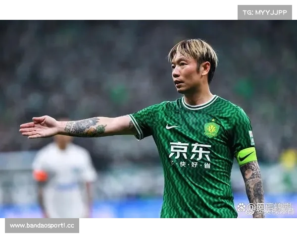 北京国安核心球员场上霸气指挥展现非凡领袖气质引领球队冲刺冠军 北京国安核心球员场上霸气指挥展现非凡领袖气质引领球队冲刺冠军