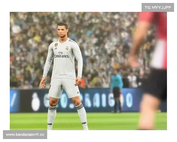 C罗登场即破门再度成为焦点,展现无可替代的超级球星魅力 C罗登场即破门再度成为焦点,展现无可替代的超级球星魅力