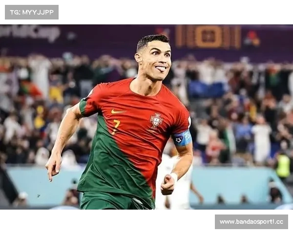 C罗领衔全队奋勇拼搏成功闯入决赛士气高涨誓夺冠军 C罗领衔全队奋勇拼搏成功闯入决赛士气高涨誓夺冠军