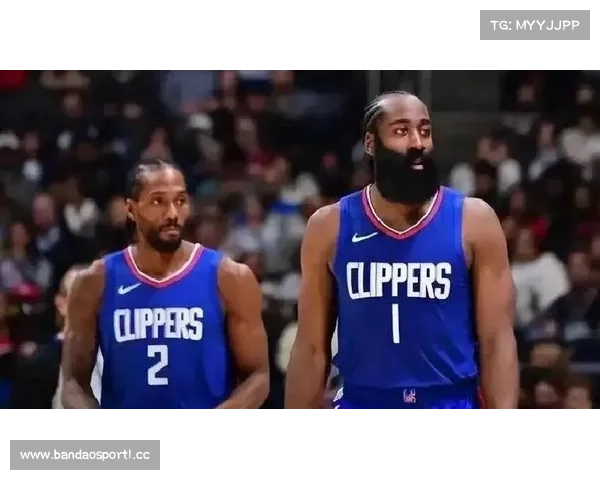 巴黎圣日耳曼争议判罚引发热议 詹姆斯哈登公开表达强烈不满 巴黎圣日耳曼争议判罚引发热议 詹姆斯哈登公开表达强烈不满