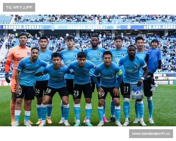 武大靖新援闪亮登场首秀即破门展现强大实力助力球队夺胜 武大靖新援闪亮登场首秀即破门展现强大实力助力球队夺胜