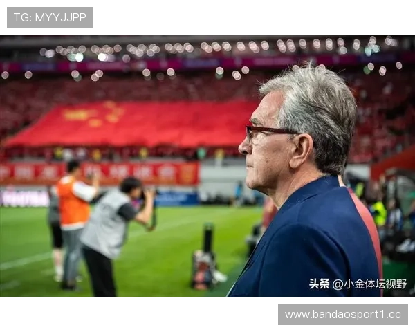 斯卢茨基回应伊万出场时间少盼竞争激发更多新人顺利跻身国足阵容